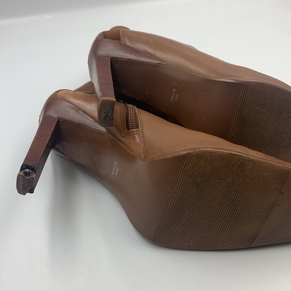 Leather high heel booties. - Picture 4 of 4
